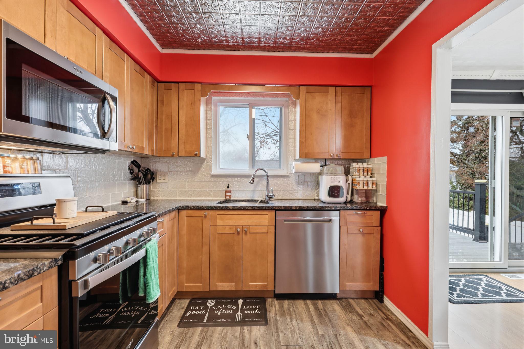 213 Welsford Road Fairless Hills, PA 19030 - Photo 10 of 39 cooking with a view