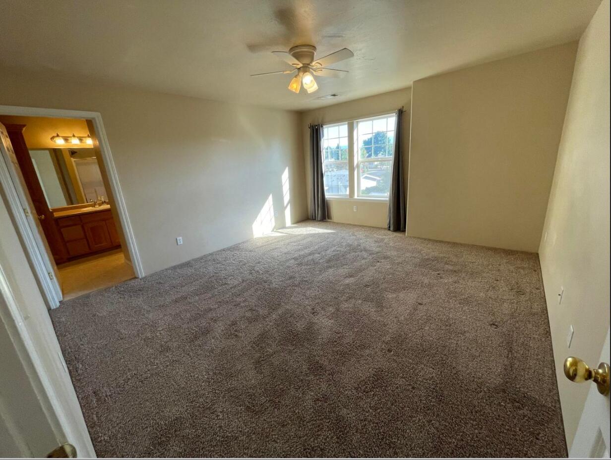 531 Freeman Road Central Point, OR 97502 - Photo 8 of 13 Screenshot 2021-11-19 141724
