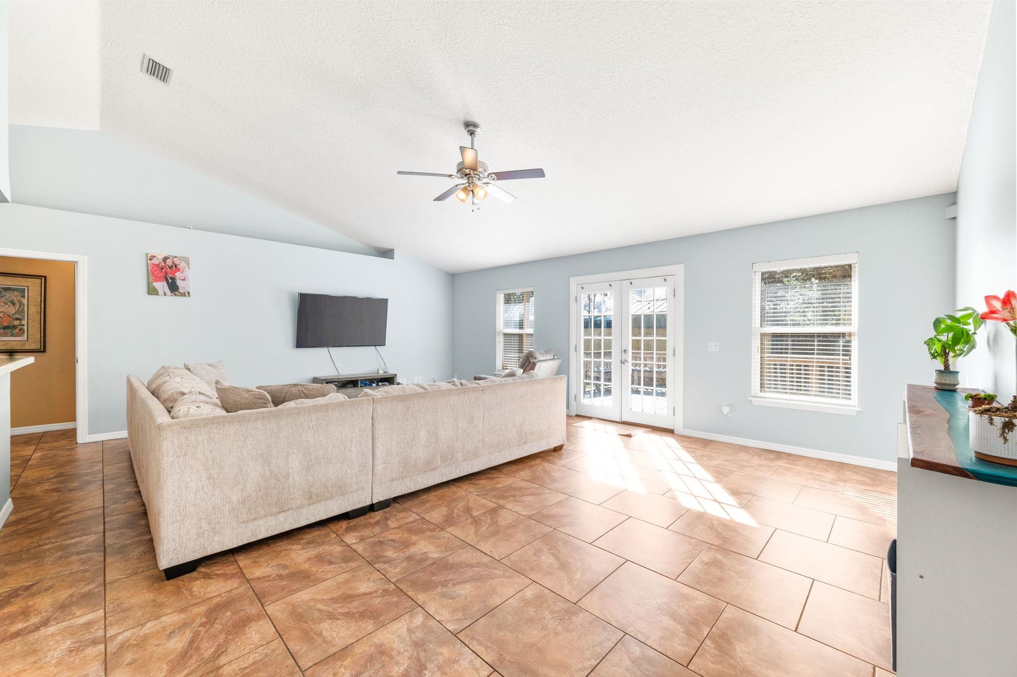 128 Pelican Road St. Augustine, FL 32086 - Photo 5 of 38 Gallery Image 5