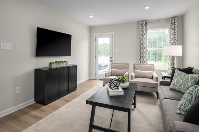 $216,175 | 668 Big Bend Court, Unit 101, White House, TN 37188