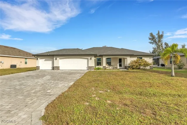 $379,900 | 2729 Southwest 12th Avenue, Cape Coral, FL 33914