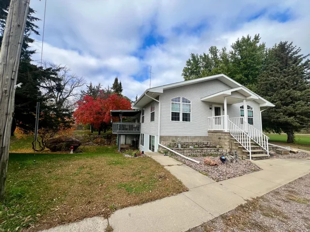 $429,000 | 5020 State Road, Montevideo, MN 56265