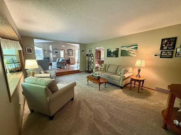 $419,000 | 5020 State Road, Montevideo, MN 56265