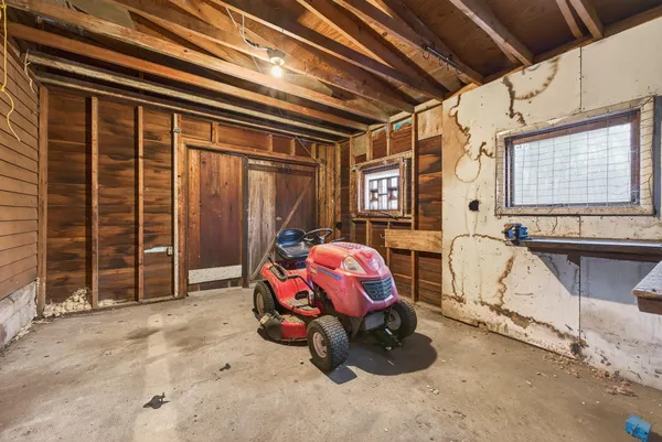 $515,000 | 932 Lincoln Road, Otsego, MI 49078
