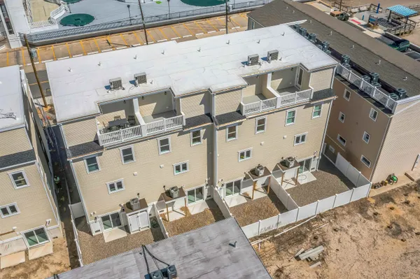 $1,380,000 | 418-420 Farragut Road, Unit G, Wildwood Crest, NJ 08260