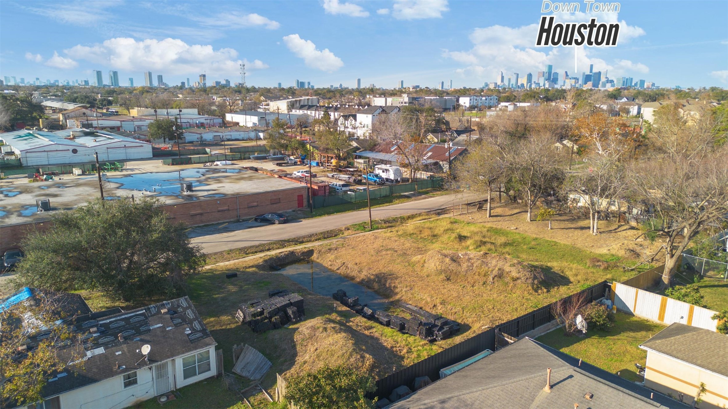 6019 England Street Houston, TX 77021 - Photo 17 of 21 a view of a city