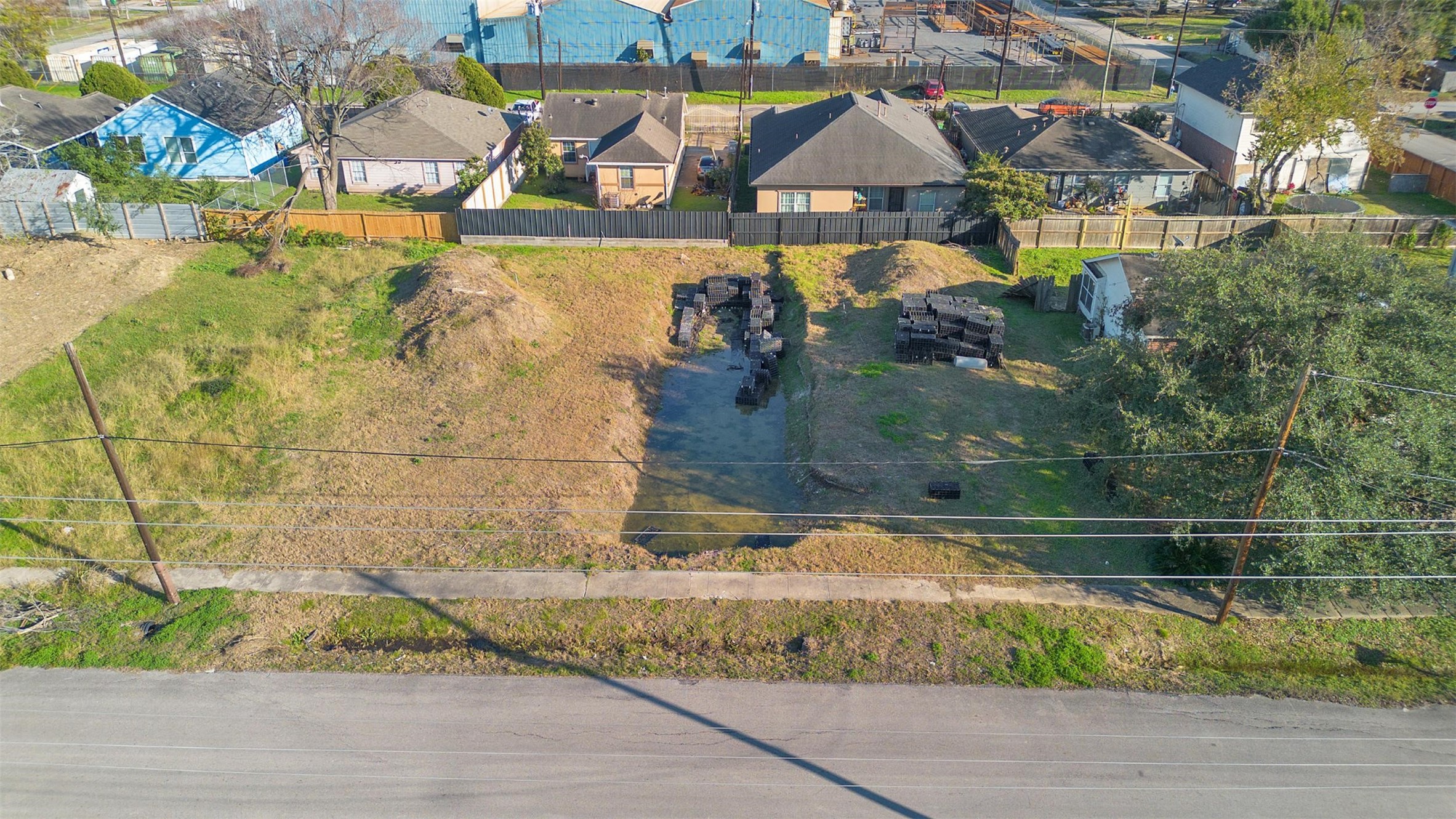 6019 England Street Houston, TX 77021 - Photo 18 of 21 a view of swimming pool with a yard