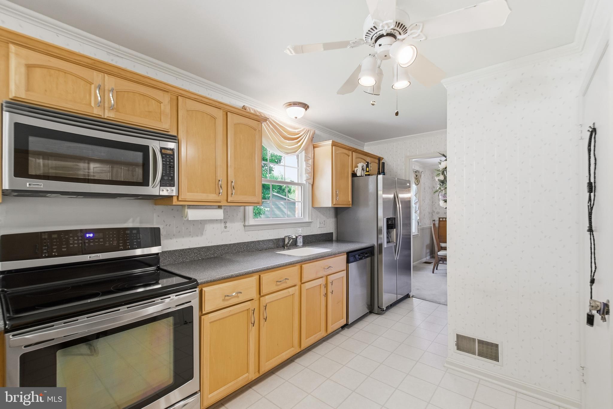 9385 Saddlemount Court Springfield, VA 22153 - Photo 16 of 51 Kitchen 3rd View