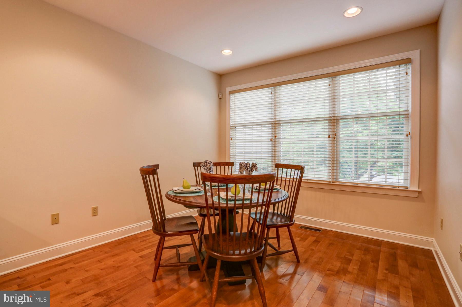 640 Northfield Road Lititz, PA 17543 - Photo 13 of 37 Breakfast room