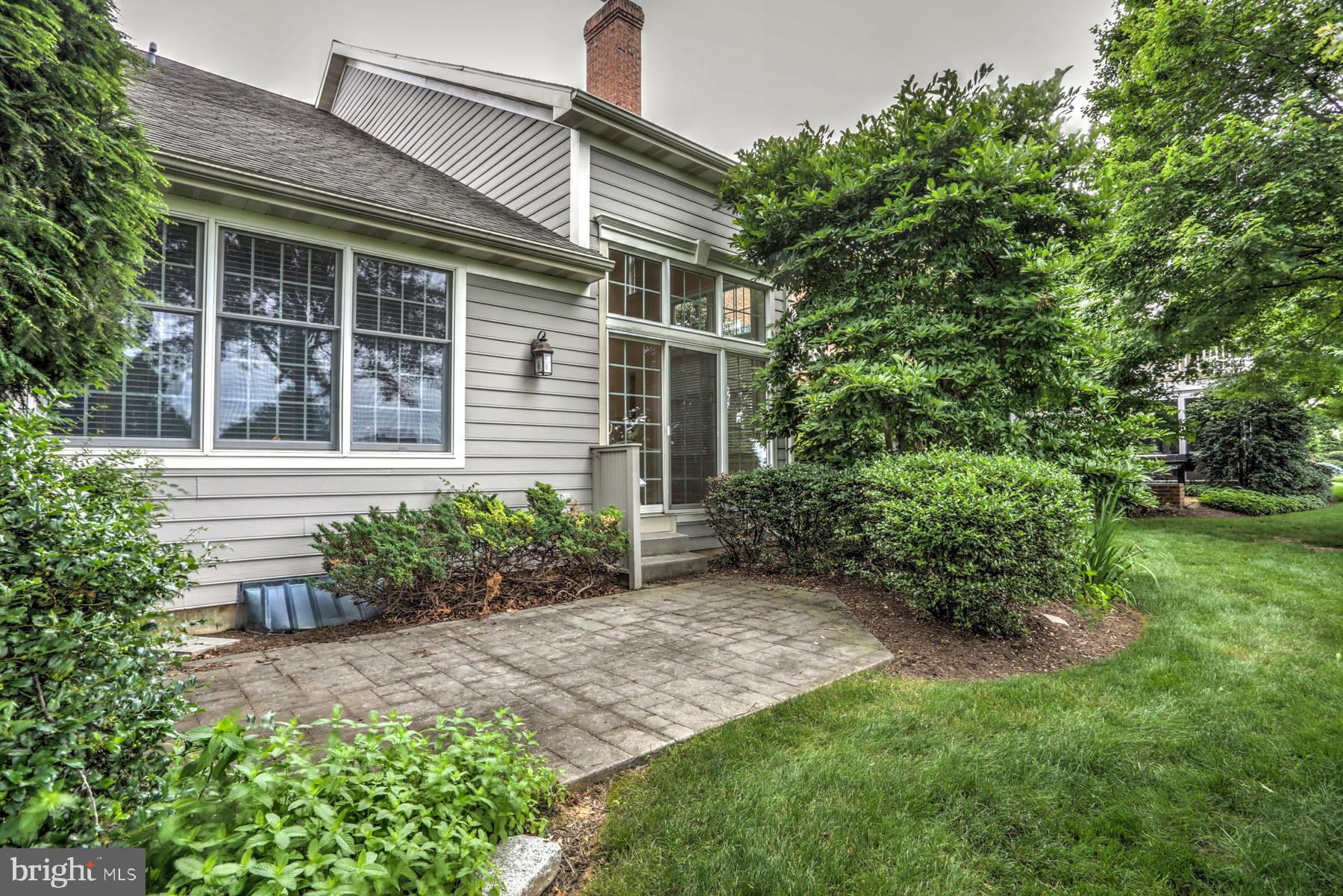 640 Northfield Road Lititz, PA 17543 - Photo 6 of 37 Back patio