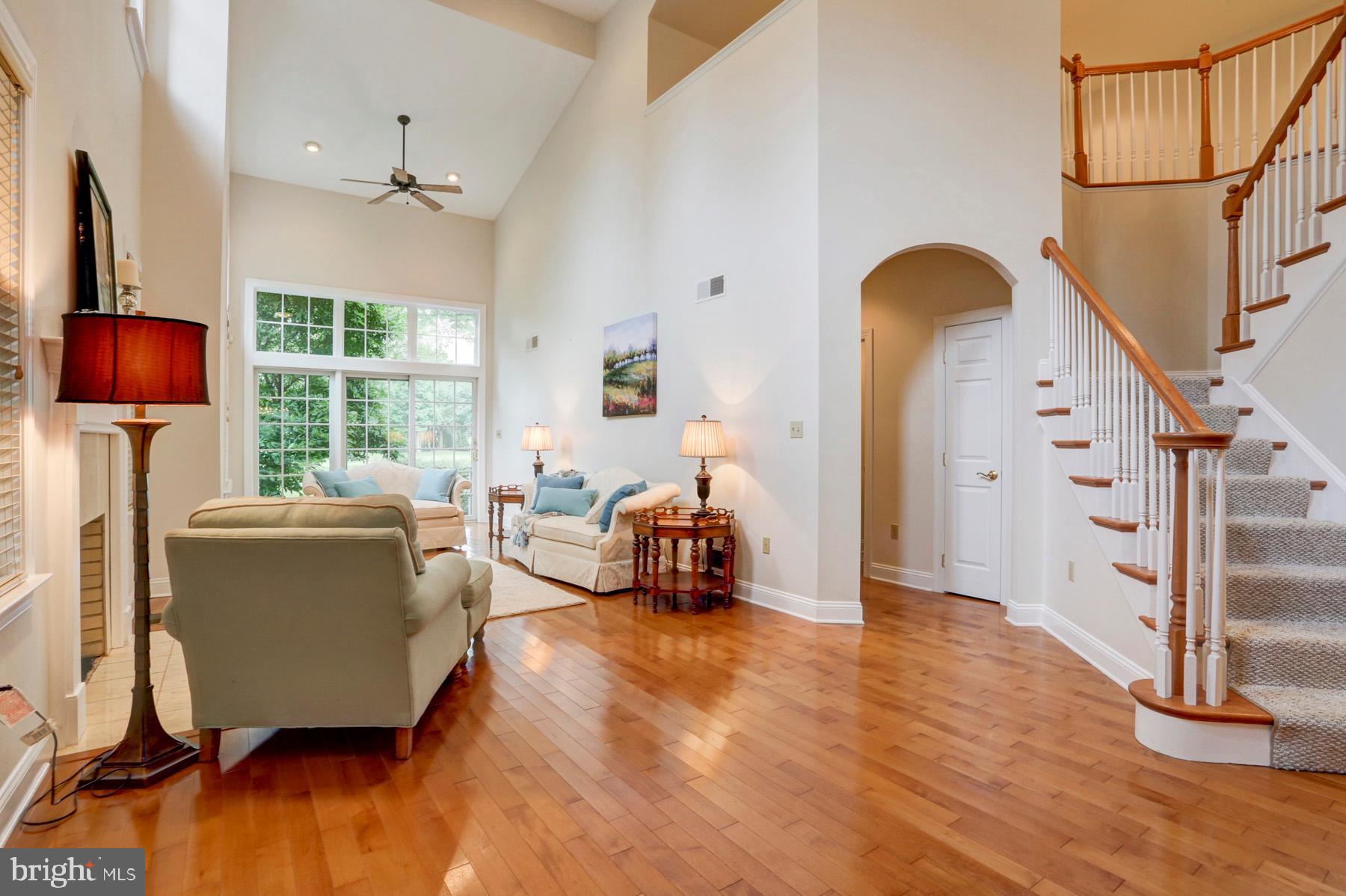640 Northfield Road Lititz, PA 17543 - Photo 10 of 37 Living room