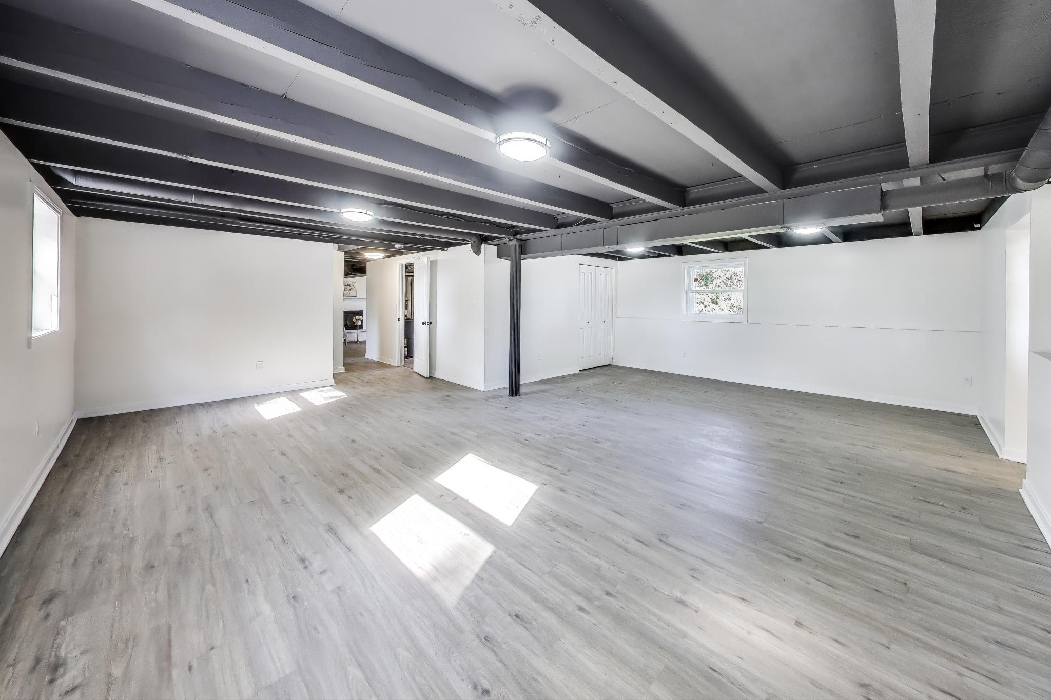 9111 Fairbanks Street Crown Point, IN 46307 - Photo 27 of 43 2048x1365