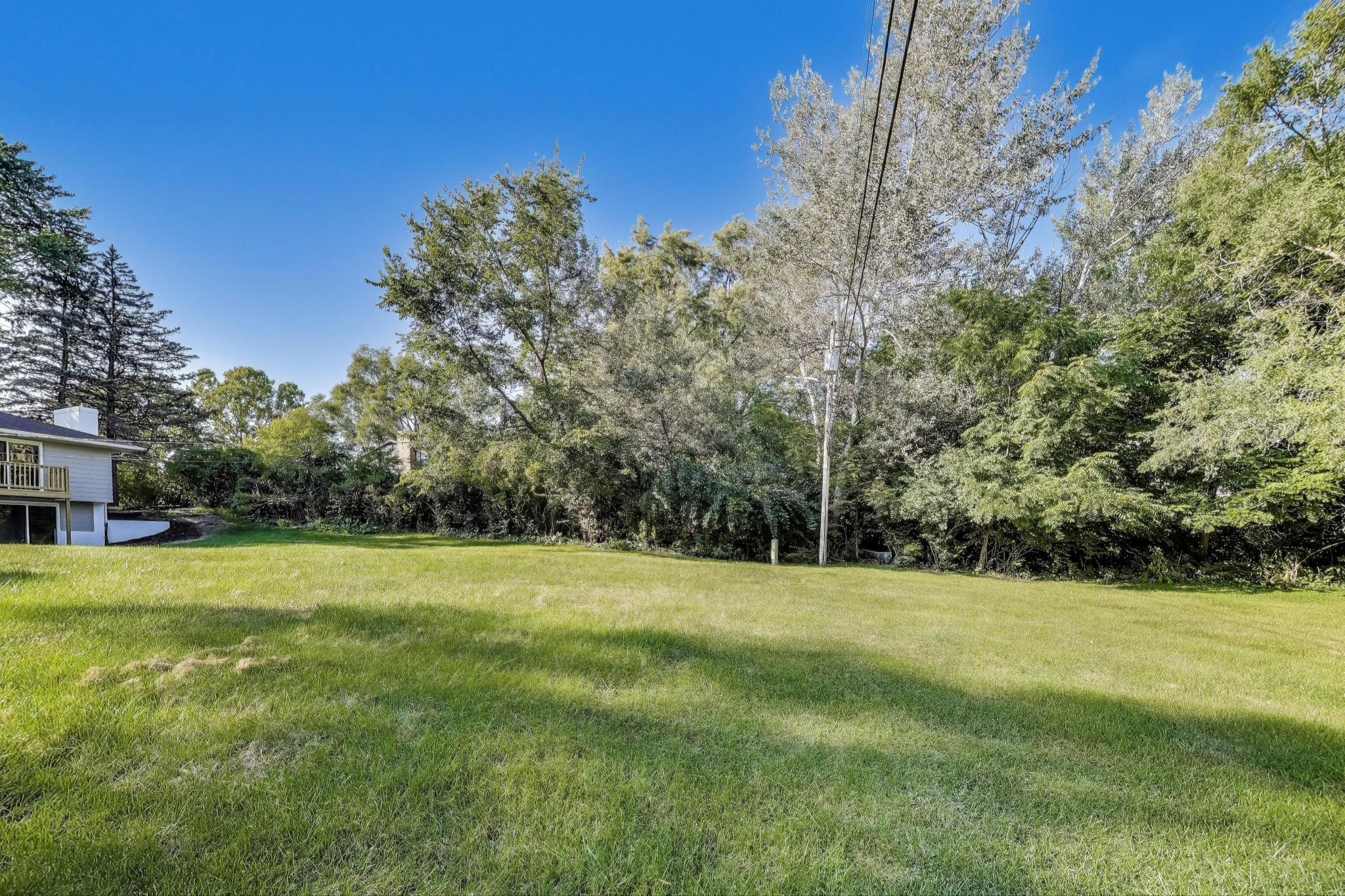 9111 Fairbanks Street Crown Point, IN 46307 - Photo 35 of 43 2048x1365