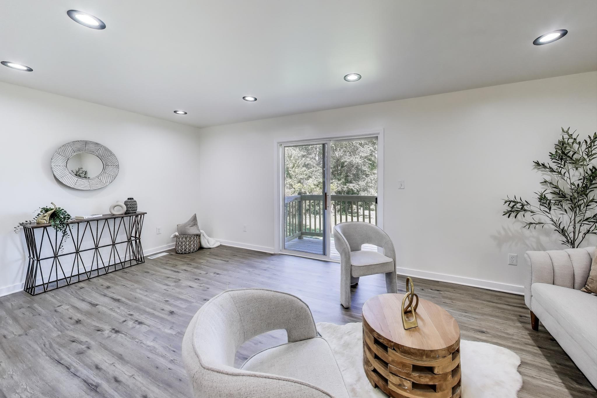 9111 Fairbanks Street Crown Point, IN 46307 - Photo 5 of 43 2048x1365