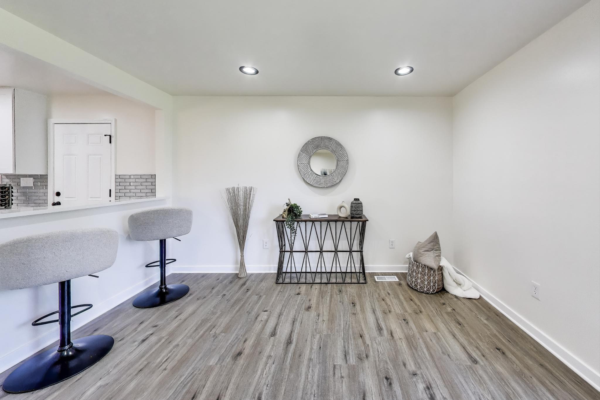 9111 Fairbanks Street Crown Point, IN 46307 - Photo 7 of 43 2048x1365