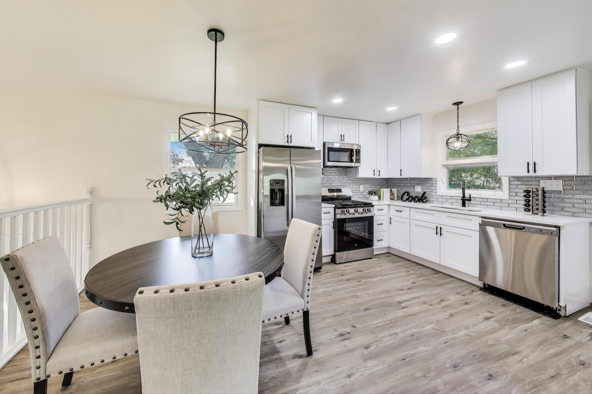 9111 Fairbanks Street Crown Point, IN 46307 - Photo 8 of 43 2048x1365