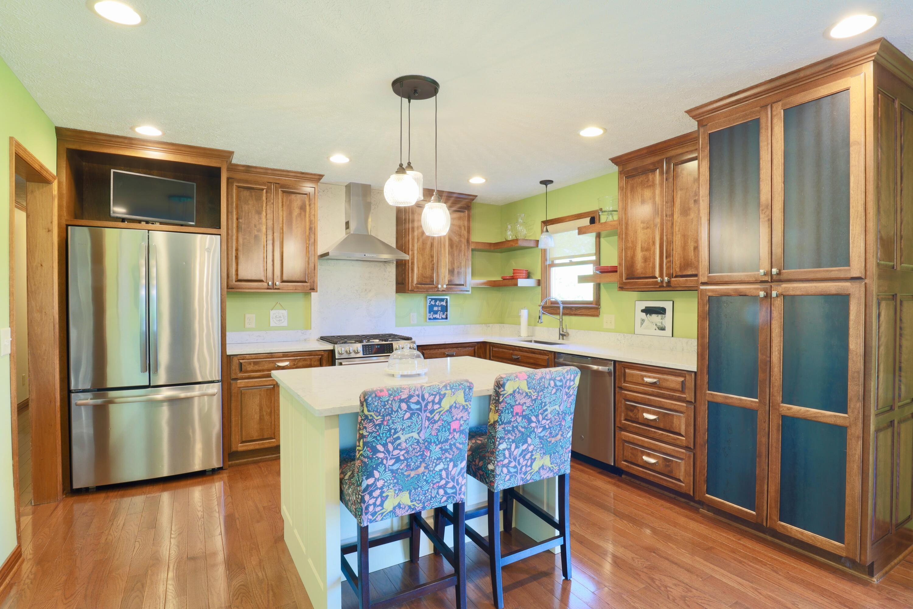 3141 Stringtown Road Northwest Lancaster, OH 43130 - Photo 11 of 35 Custom Cabinets