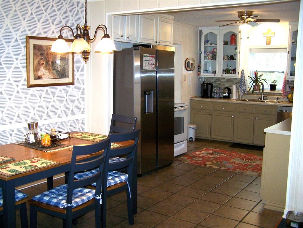 95 J Street Pottsboro, TX 75076 - Photo 9 of 28