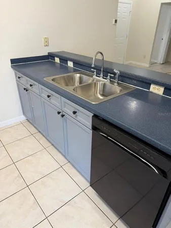 $1,760 | 542 Lakeview Court, Kissimmee, FL 34759