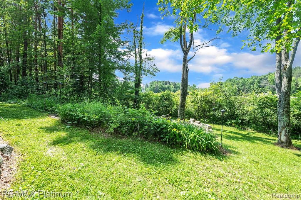 4664 Hinchey Road Howell, MI 48843 - Photo 57 of 64