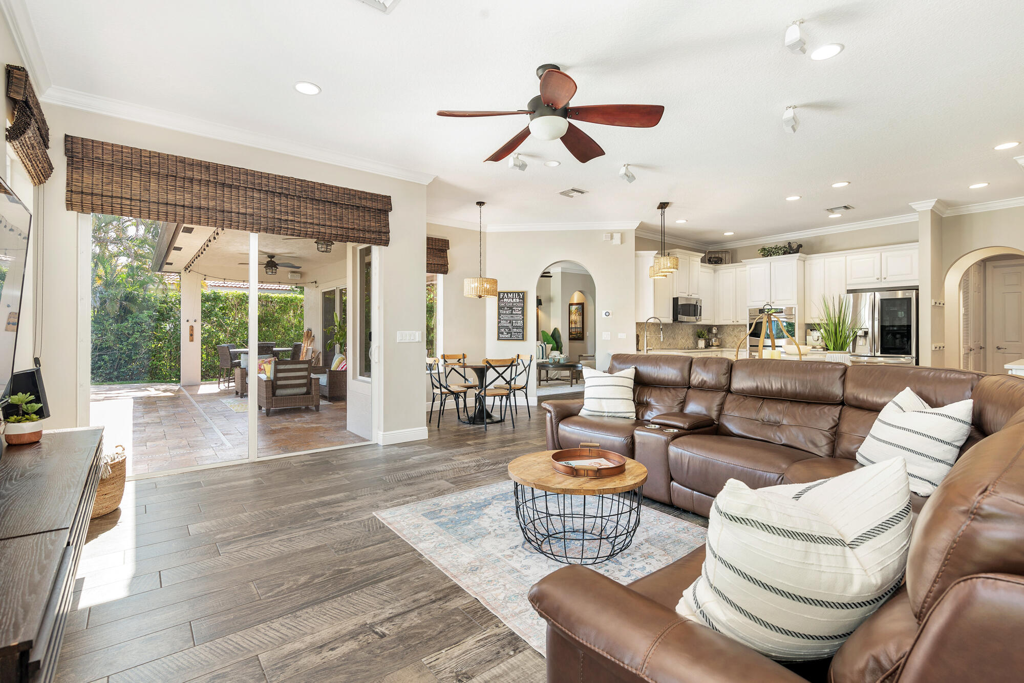 133 Citadel Circle Jupiter, FL 33458 - Photo 11 of 31 cc low-21