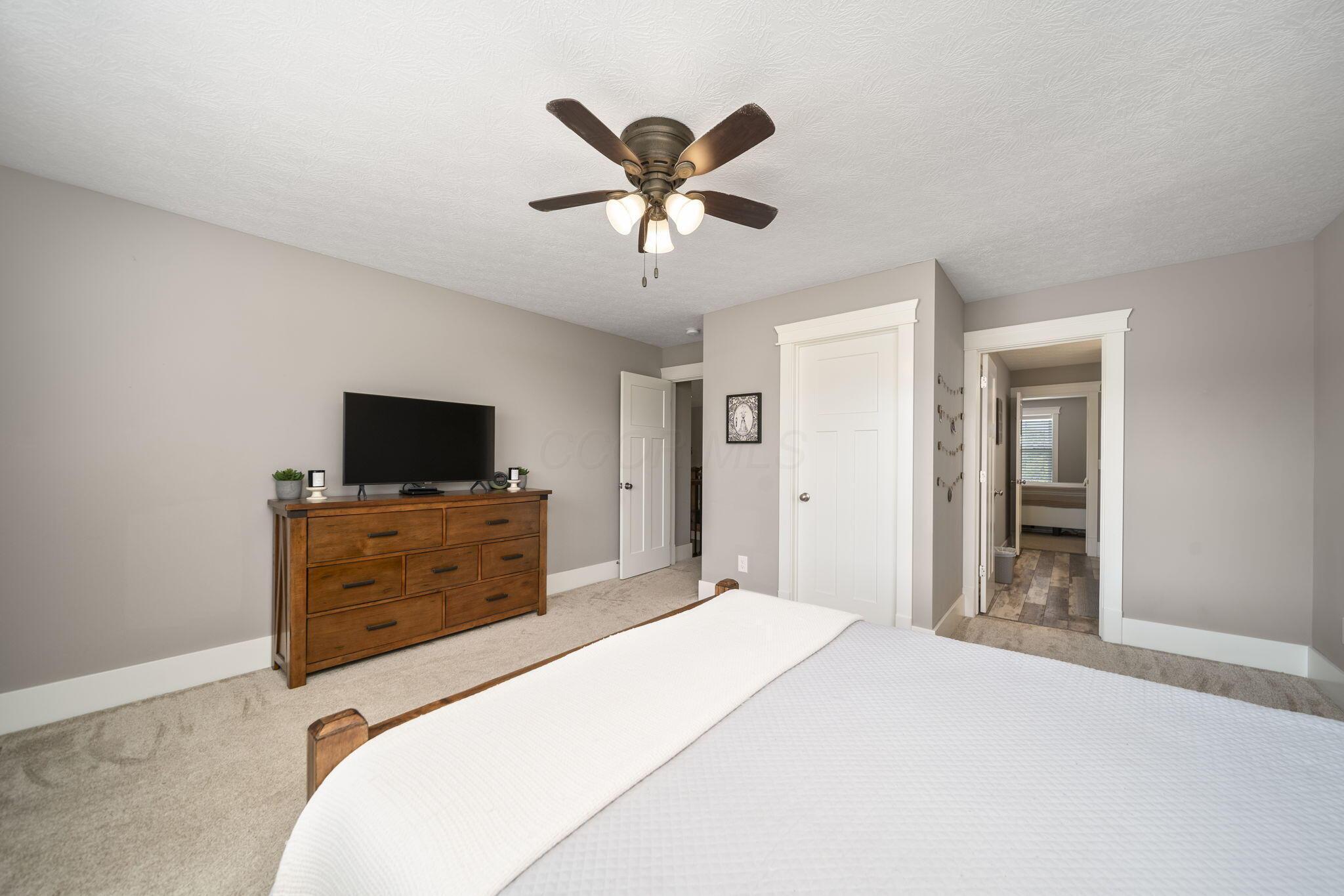 3364 Tschopp Road Northeast Lancaster, OH 43130 - Photo 59 of 80 Upper Level - Bedroom Six