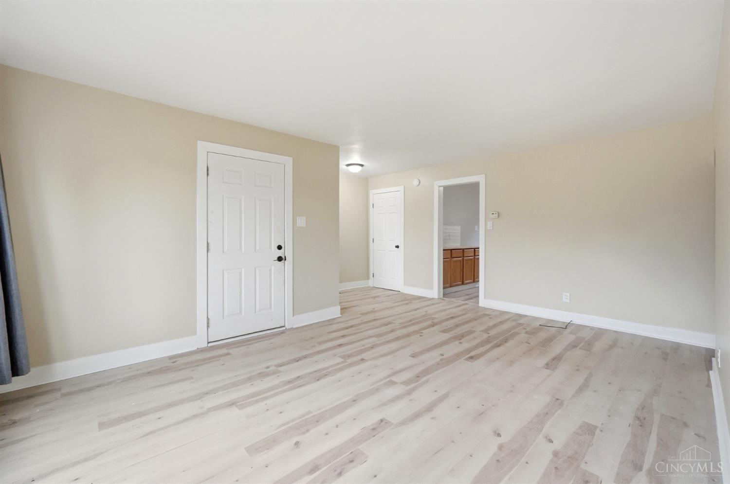 3150 Banning Road Cincinnati, OH 45239 - Photo 7 of 41 Gallery Image 7