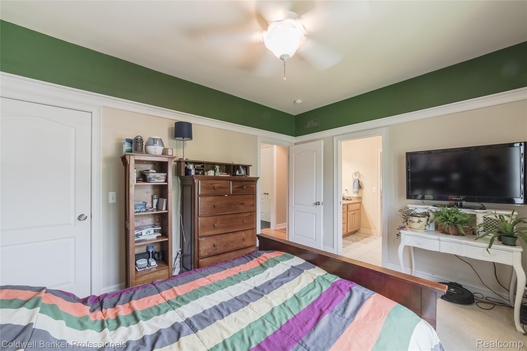 6998 Oakhurst Ridge Road Clarkston, MI 48348 - Photo 43 of 80 6998 OakhurstRidge-44.jpg
