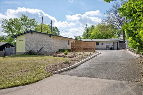 $649,950 | 3313 South Oak Drive, Austin, TX 78704