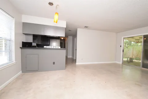 $649,950 | 3313 South Oak Drive, Austin, TX 78704