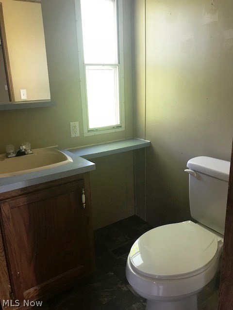 43627 Rich Valley Road Caldwell, OH 43724 - Photo 14 of 19 Master bath