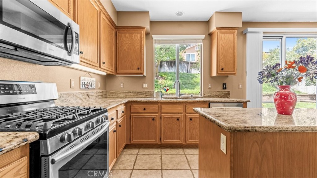 11492 Fallingstar Court Rancho Cucamonga, CA 91701 - Photo 8 of 22