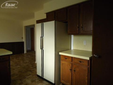 10952 Easton Road New Lothrop, MI 48460 - Photo 4 of 12 20211345-3.JPG