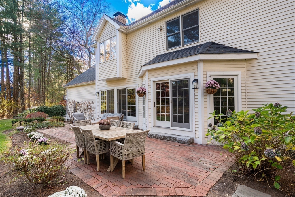 340 Dutton Road Sudbury, MA 01776 - Photo 33 of 42