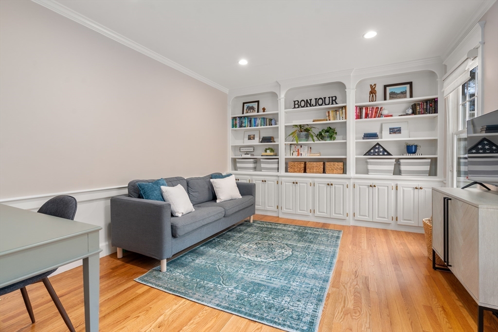 340 Dutton Road Sudbury, MA 01776 - Photo 7 of 42