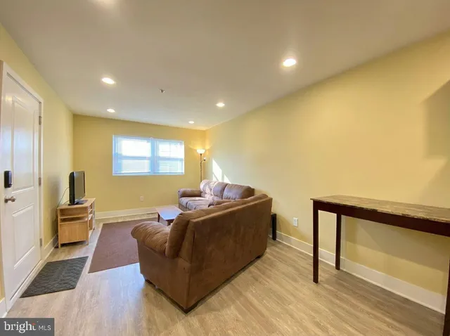 $3,000 | 2214 North Camac Street, Unit A, Philadelphia, PA 19133