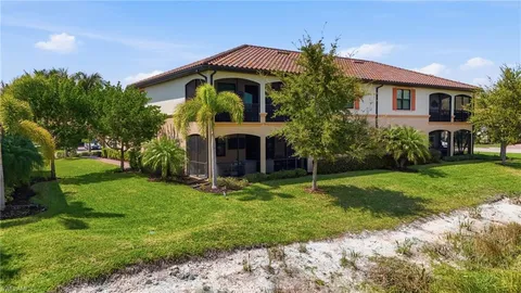 $520,000 | 17411 Cherrywood Court, Unit 7304, Bonita Springs, FL 34135