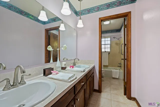 $200,000 | 10815 Stanley Aubin Lane, Baton Rouge, LA 70816