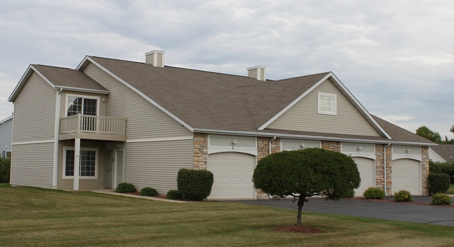 2243 Tallgrass Court Beloit, WI 53511 - Photo 1 of 1 1330693-01