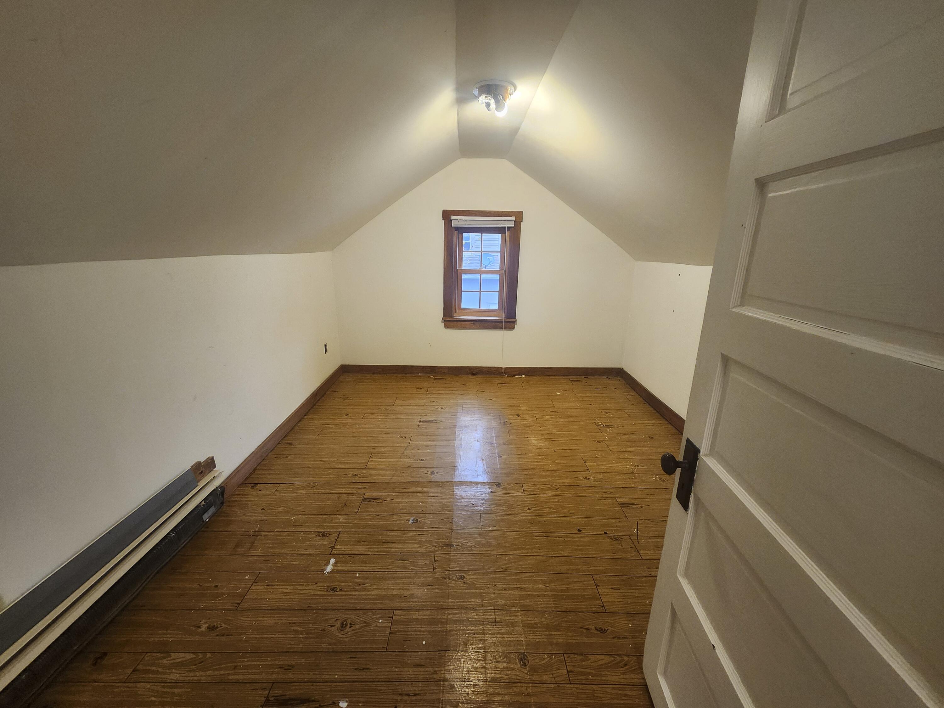 31 Ridgeway Avenue Sanford, ME 04073 - Photo 15 of 24 20251030_142742