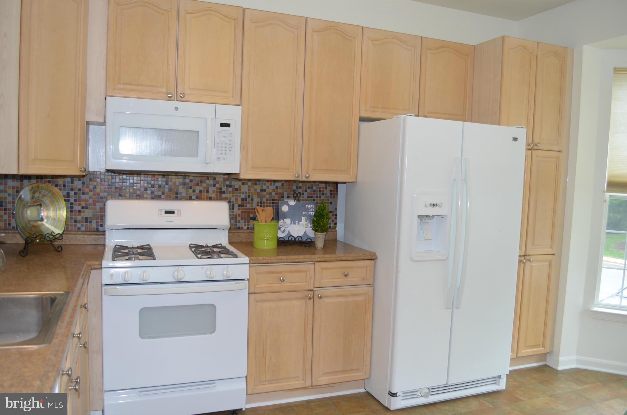 4312 Huntshire Road Randallstown, MD 21133 - Photo 3 of 23 Kitchen