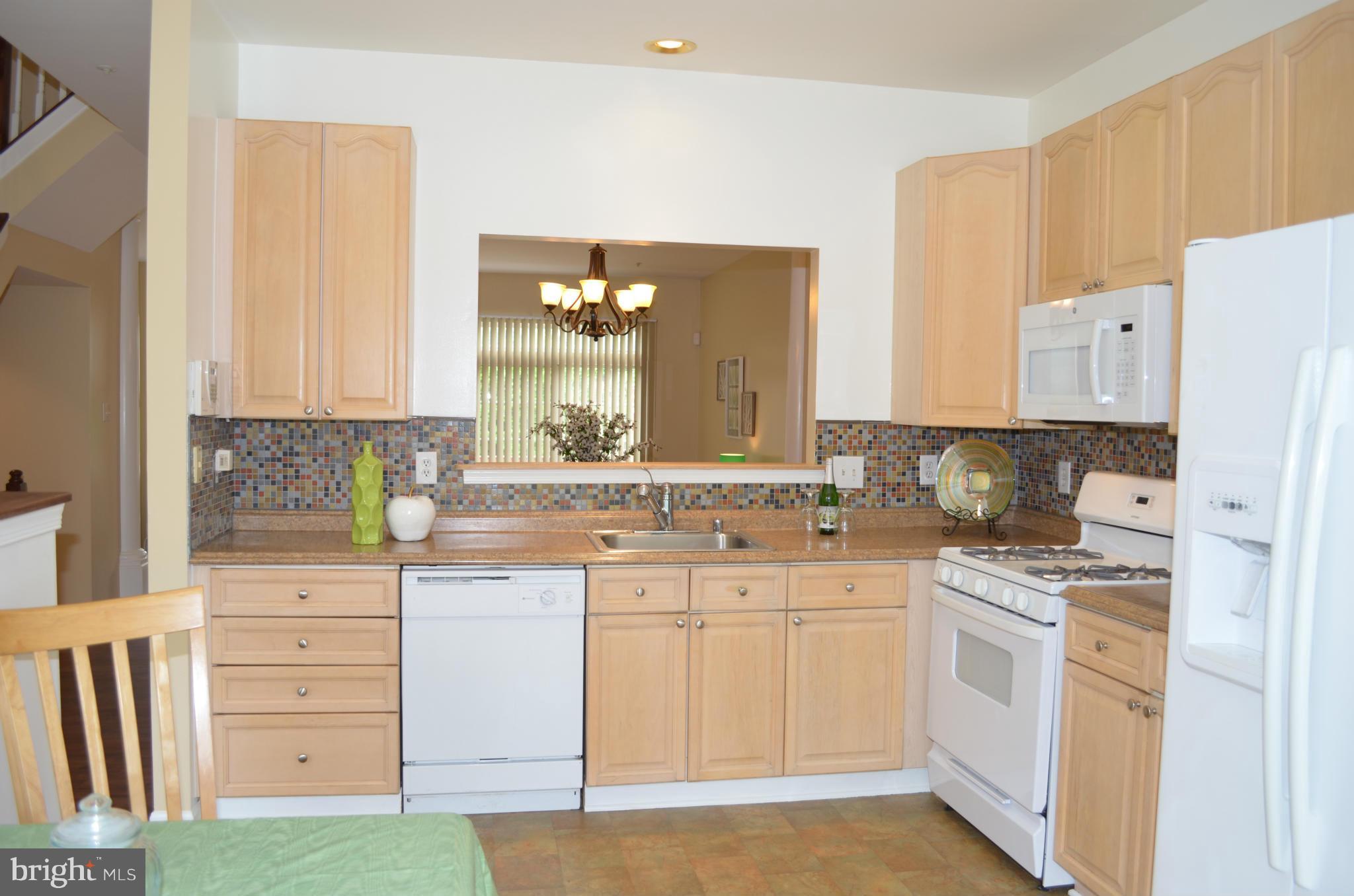 4312 Huntshire Road Randallstown, MD 21133 - Photo 4 of 23 Kitchen