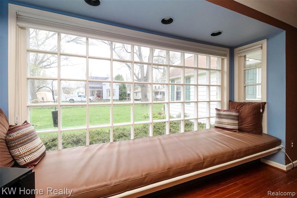4659 White Lake Road White Lake, MI 48383 - Photo 10 of 62