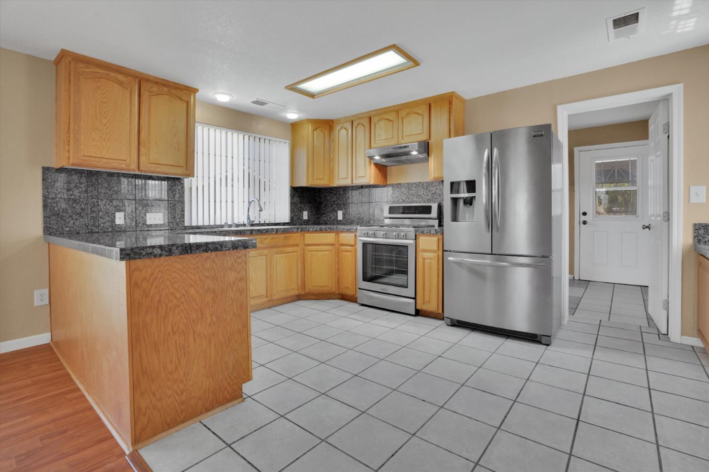 21330 Corral Hollow Road Tracy, CA 95304 - Photo 8 of 40 Gallery Image 8