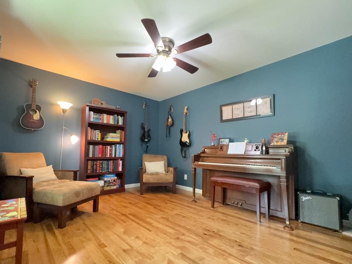 2416 Mayfield Road Iowa City, IA 52245 - Photo 13 of 28 Gallery Image 13
