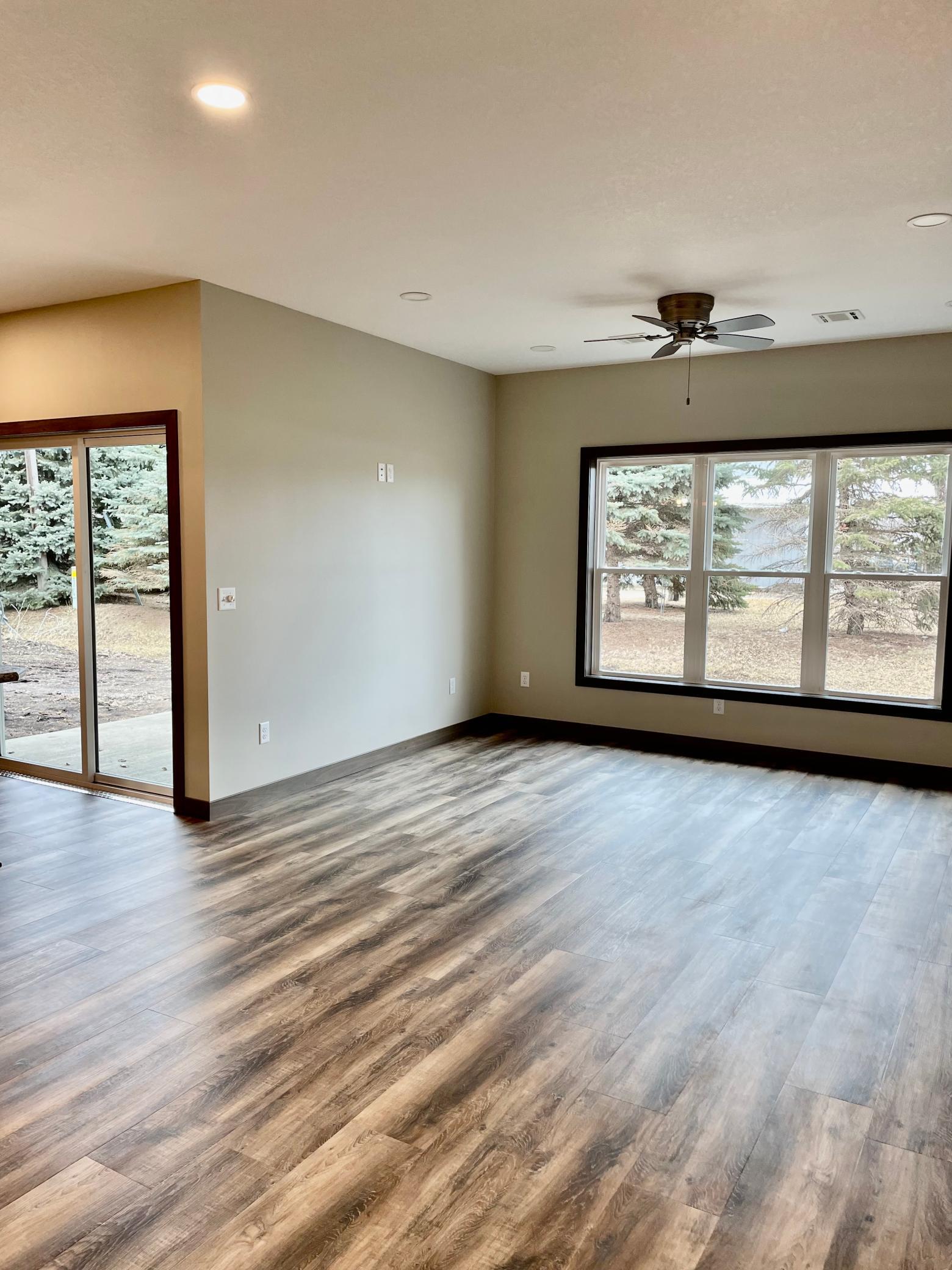 950 1st Avenue West, Unit 1 Edgerton, MN 56128 - Photo 23 of 33