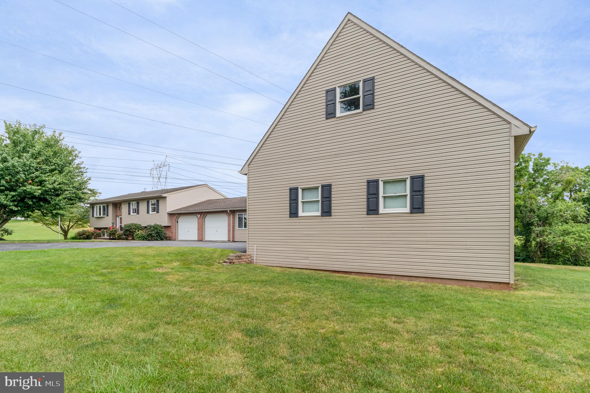 188 Newberry Road Middletown, PA 17057 - Photo 3 of 26 Gallery Image 3