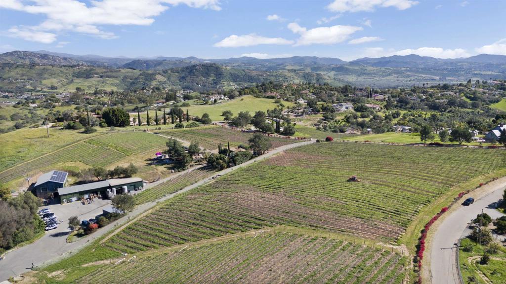 2869 Dos Lomas Place Fallbrook, CA 92028 - Photo 64 of 73