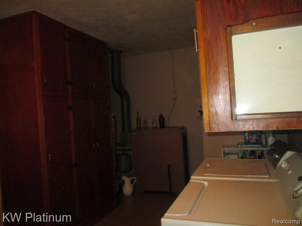 8040 Emigh Road Lexington, MI 48450 - Photo 15 of 19 IMG_0274.jpg