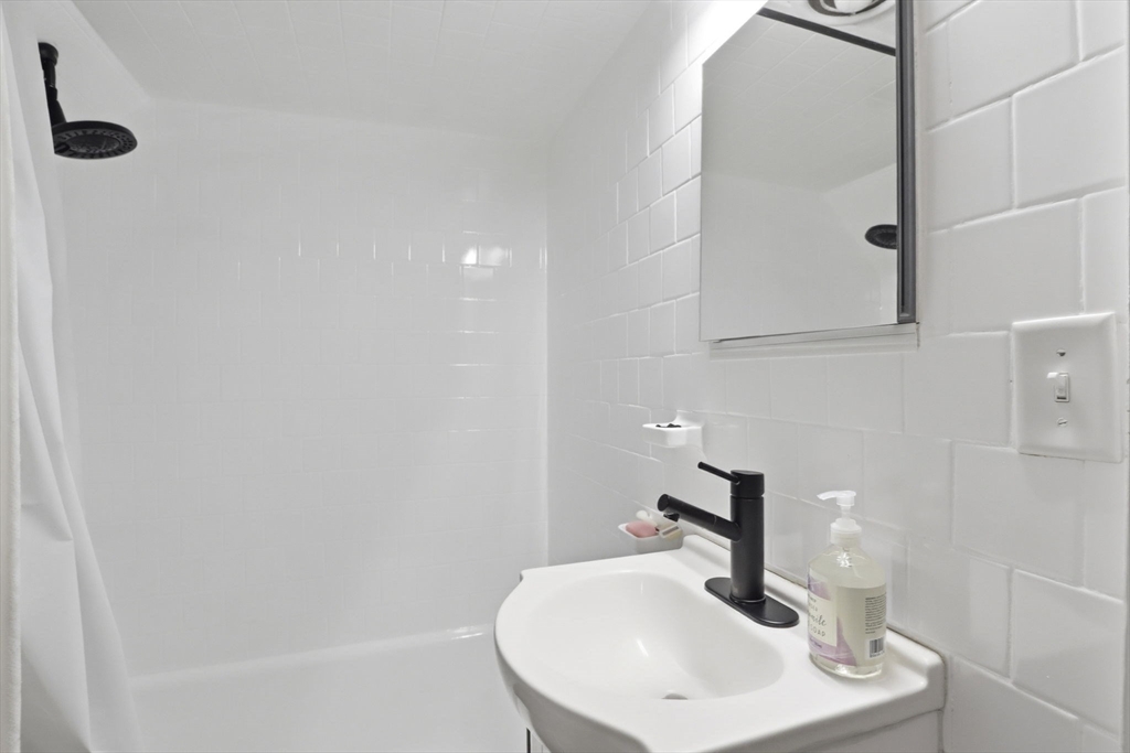 39 Cross Street Quincy, MA 02169 - Photo 27 of 42